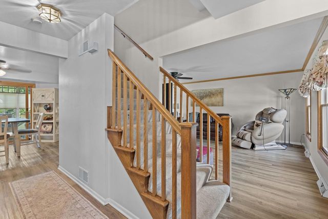 N103W16612 Country COURT, Germantown, WI 53022