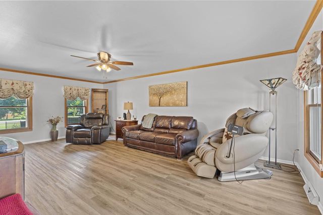 N103W16612 Country COURT, Germantown, WI 53022