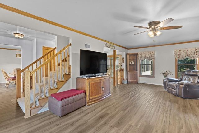 N103W16612 Country COURT, Germantown, WI 53022