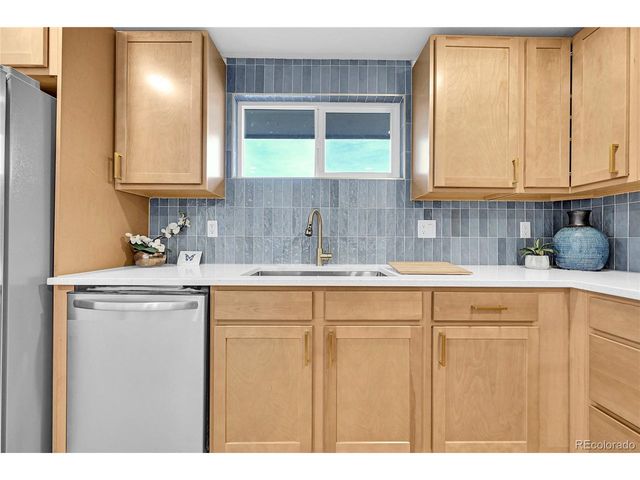 9230 W Dakota Ave, Lakewood, CO 80226