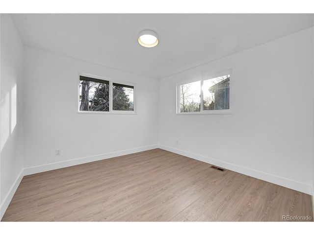 9230 W Dakota Ave, Lakewood, CO 80226