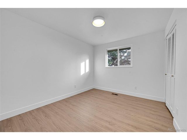 9230 W Dakota Ave, Lakewood, CO 80226