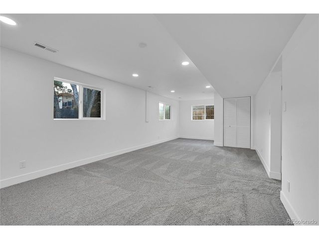 9230 W Dakota Ave, Lakewood, CO 80226