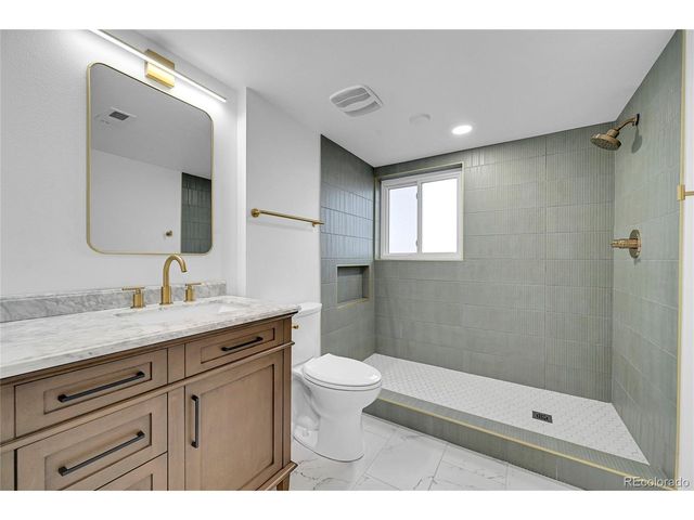 9230 W Dakota Ave, Lakewood, CO 80226