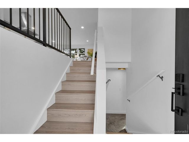 9230 W Dakota Ave, Lakewood, CO 80226