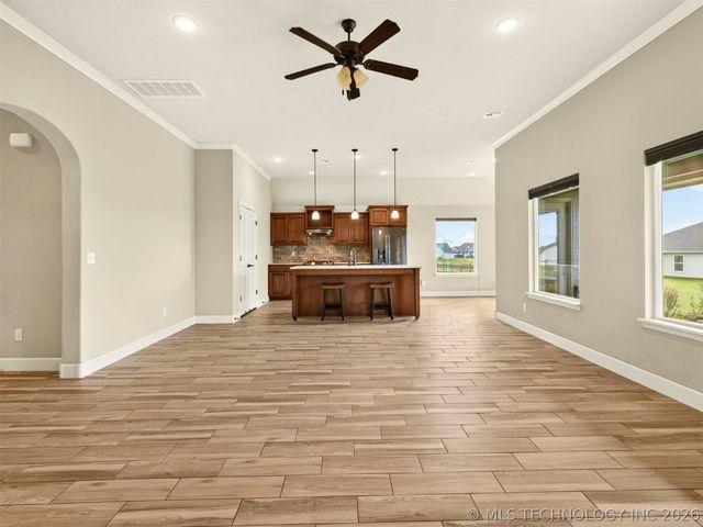 13301 N 59th East Place, Collinsville, OK 74021
