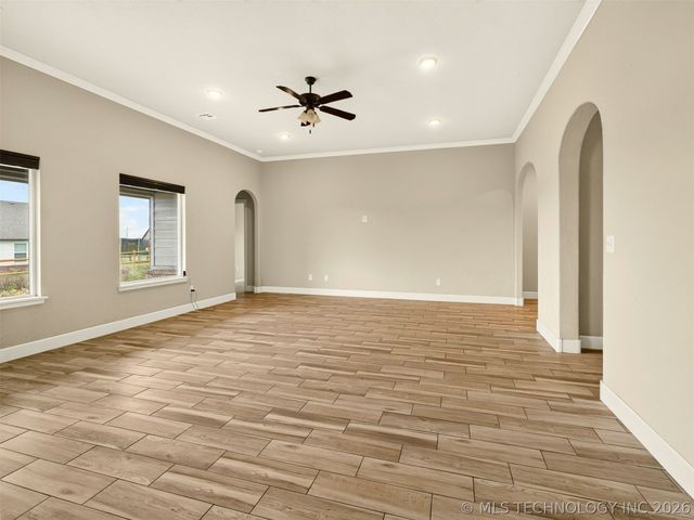 13301 N 59th East Place, Collinsville, OK 74021