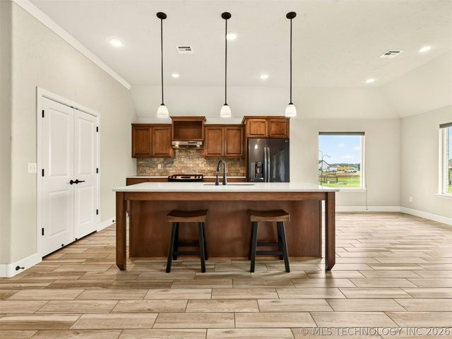 13301 N 59th East Place, Collinsville, OK 74021