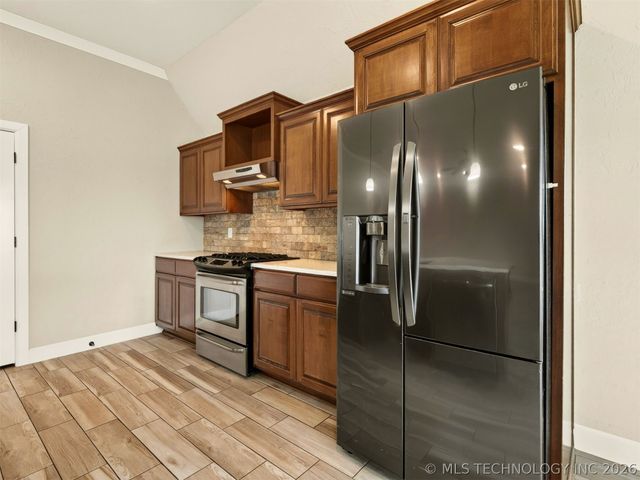 13301 N 59th East Place, Collinsville, OK 74021