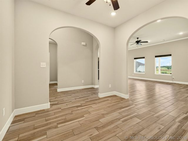 13301 N 59th East Place, Collinsville, OK 74021