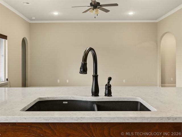 13301 N 59th East Place, Collinsville, OK 74021