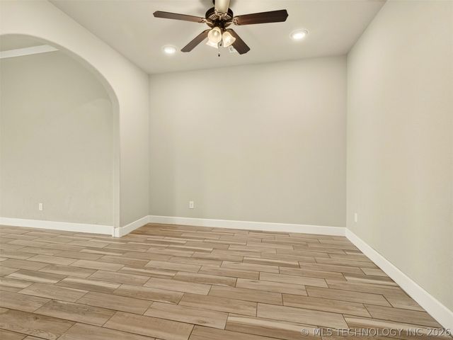 13301 N 59th East Place, Collinsville, OK 74021
