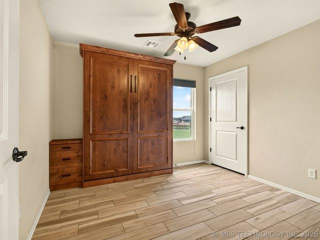 13301 N 59th East Place, Collinsville, OK 74021