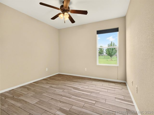13301 N 59th East Place, Collinsville, OK 74021