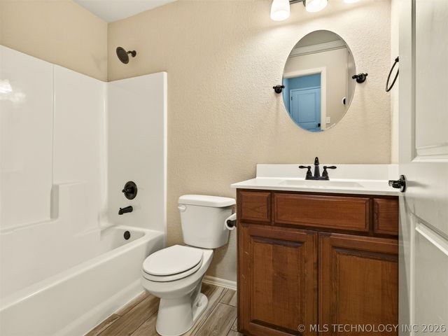 13301 N 59th East Place, Collinsville, OK 74021