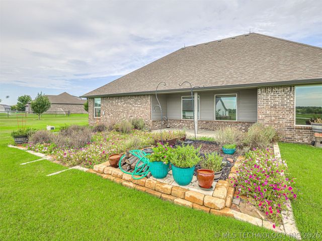 13301 N 59th East Place, Collinsville, OK 74021