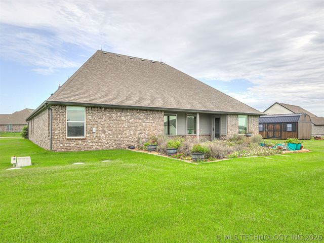 13301 N 59th East Place, Collinsville, OK 74021