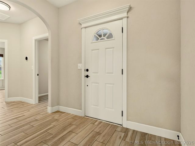 13301 N 59th East Place, Collinsville, OK 74021