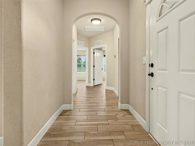 13301 N 59th East Place, Collinsville, OK 74021