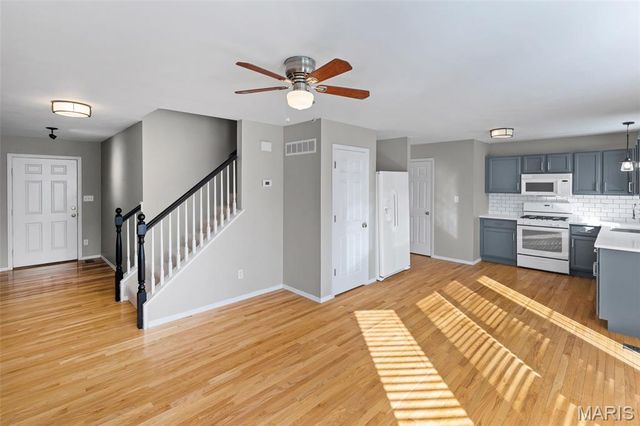 4381 Bristol View Court, St Louis, MO 63129