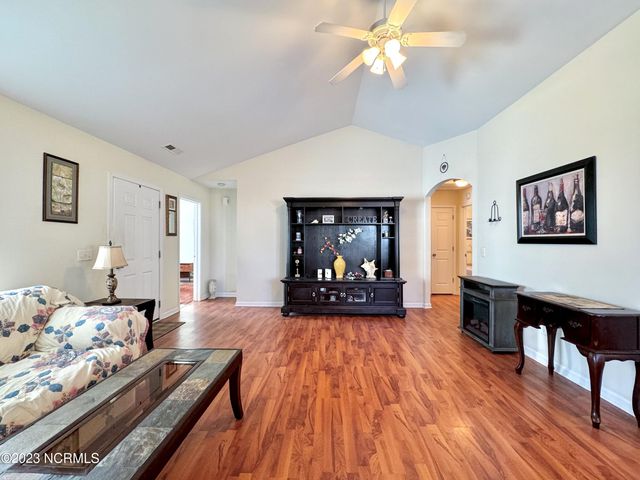 1047 Jt Westfield Drive, Leland, NC 28451