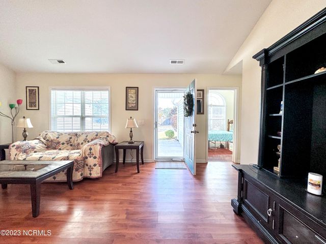 1047 Jt Westfield Drive, Leland, NC 28451