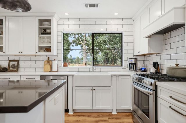 6067 Wish Upon Way, Pollock Pines, CA 95726