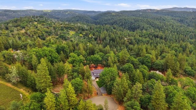 6067 Wish Upon Way, Pollock Pines, CA 95726