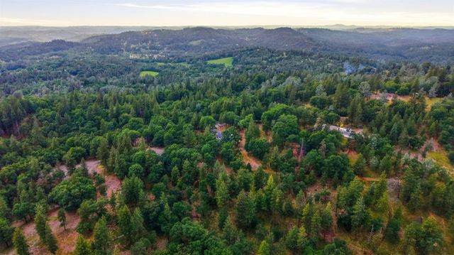 6067 Wish Upon Way, Pollock Pines, CA 95726