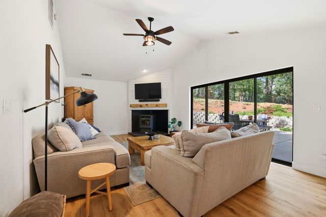 6067 Wish Upon Way, Pollock Pines, CA 95726