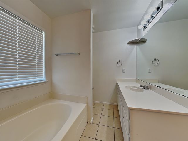 615 Douglas Drive, Mansfield, TX 76063