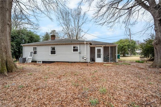 171 Applewood Drive, Lewisville, NC 27023