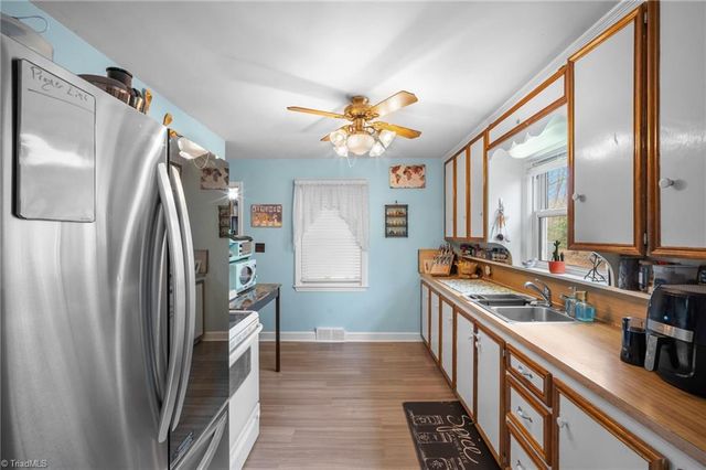 171 Applewood Drive, Lewisville, NC 27023