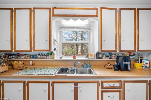 171 Applewood Drive, Lewisville, NC 27023