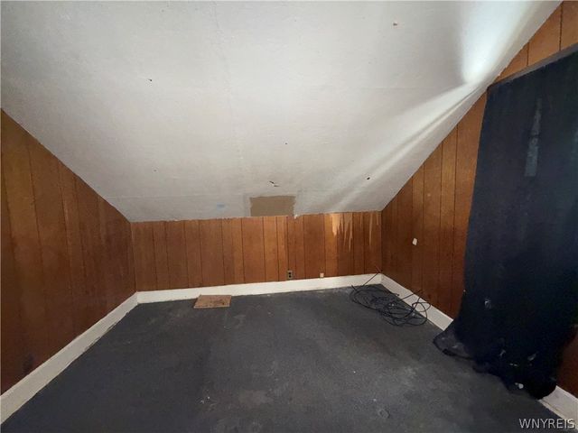 84 East End Avenue, Buffalo, NY 14225