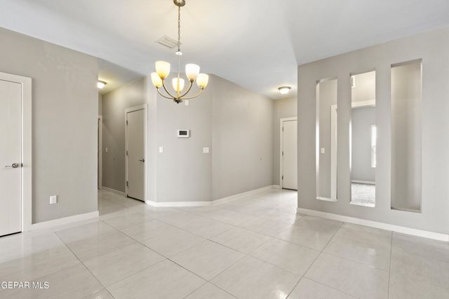 236 S MANZANITA Drive, El Paso, TX 79928