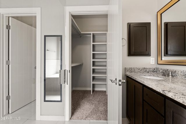 236 S MANZANITA Drive, El Paso, TX 79928