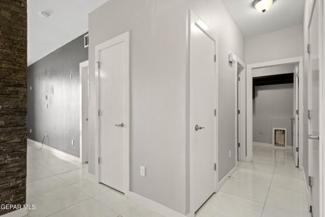 236 S MANZANITA Drive, El Paso, TX 79928