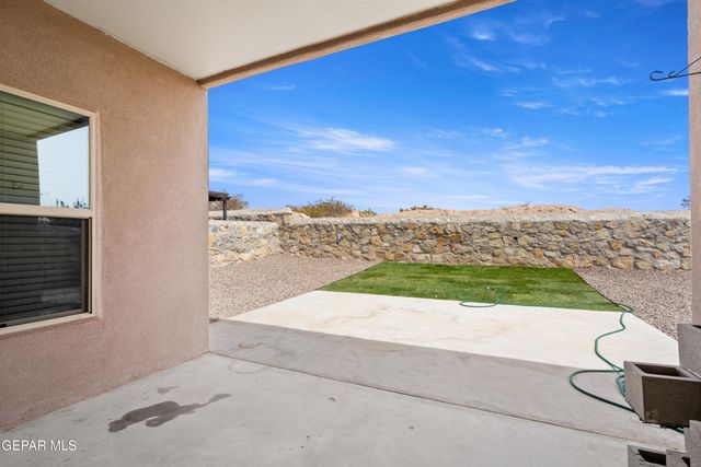 236 S MANZANITA Drive, El Paso, TX 79928