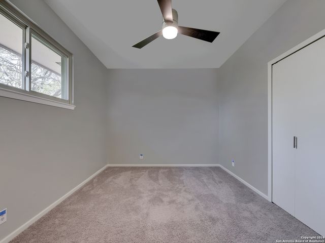 3322 CASTLEDALE DR, San Antonio, TX 78230