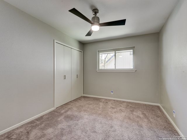 3322 CASTLEDALE DR, San Antonio, TX 78230