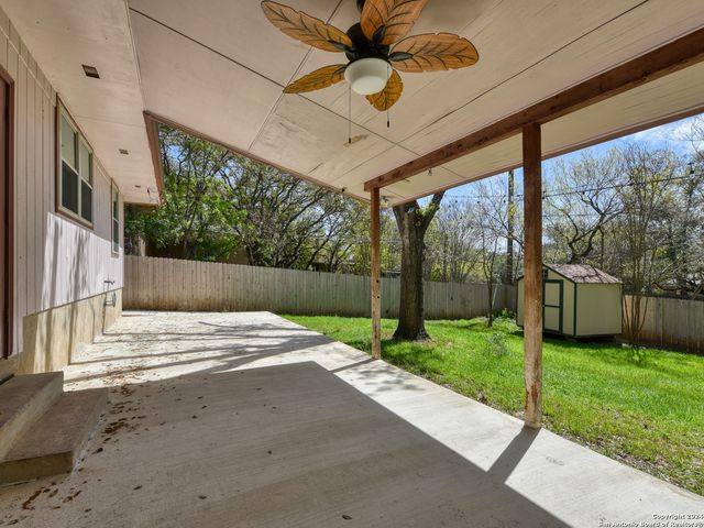 3322 CASTLEDALE DR, San Antonio, TX 78230