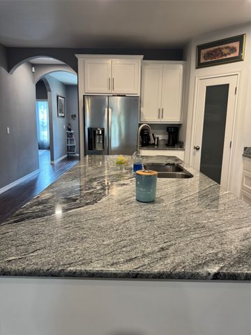1014 Scenic Drive, Granbury, TX 76048