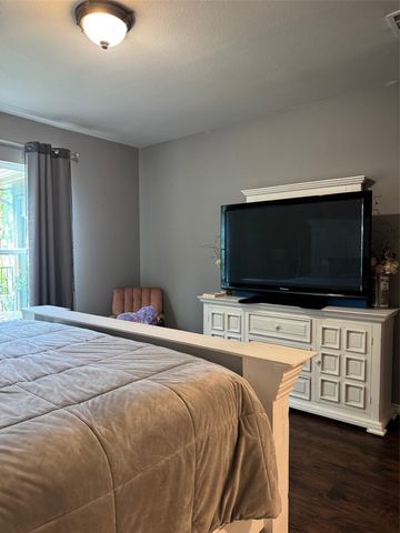 1014 Scenic Drive, Granbury, TX 76048