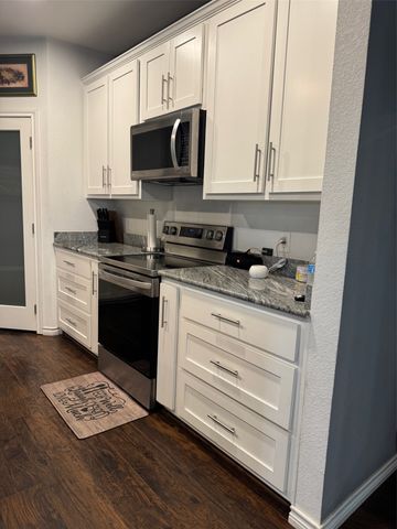 1014 Scenic Drive, Granbury, TX 76048