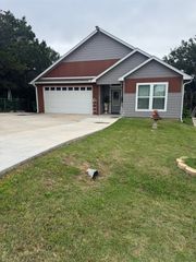 1014 Scenic Drive, Granbury, TX 76048