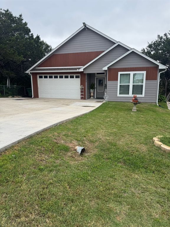 1014 Scenic Drive, Granbury, TX 76048