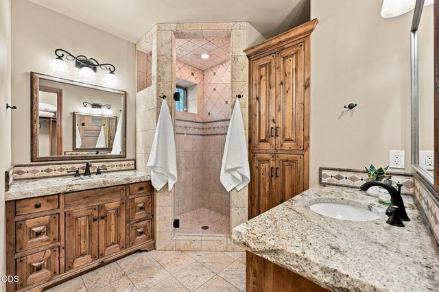 61673 Tam McArthur Loop, Bend, OR 97702