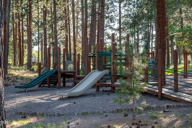 61673 Tam McArthur Loop, Bend, OR 97702