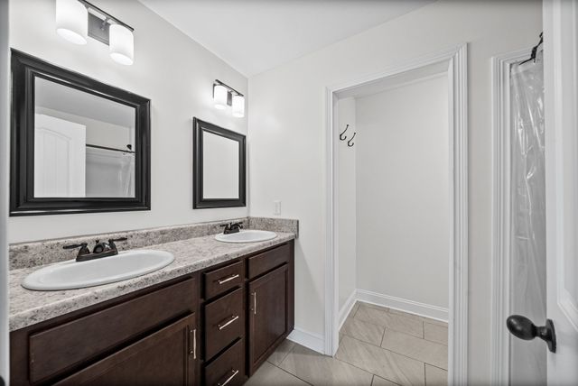 604 Hollow Crst, Clarksville, TN 37042
